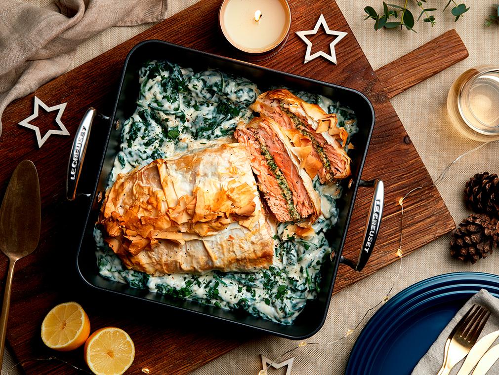 Zalm wellington met krab, waterkers en bladspinazie (gietijzer)