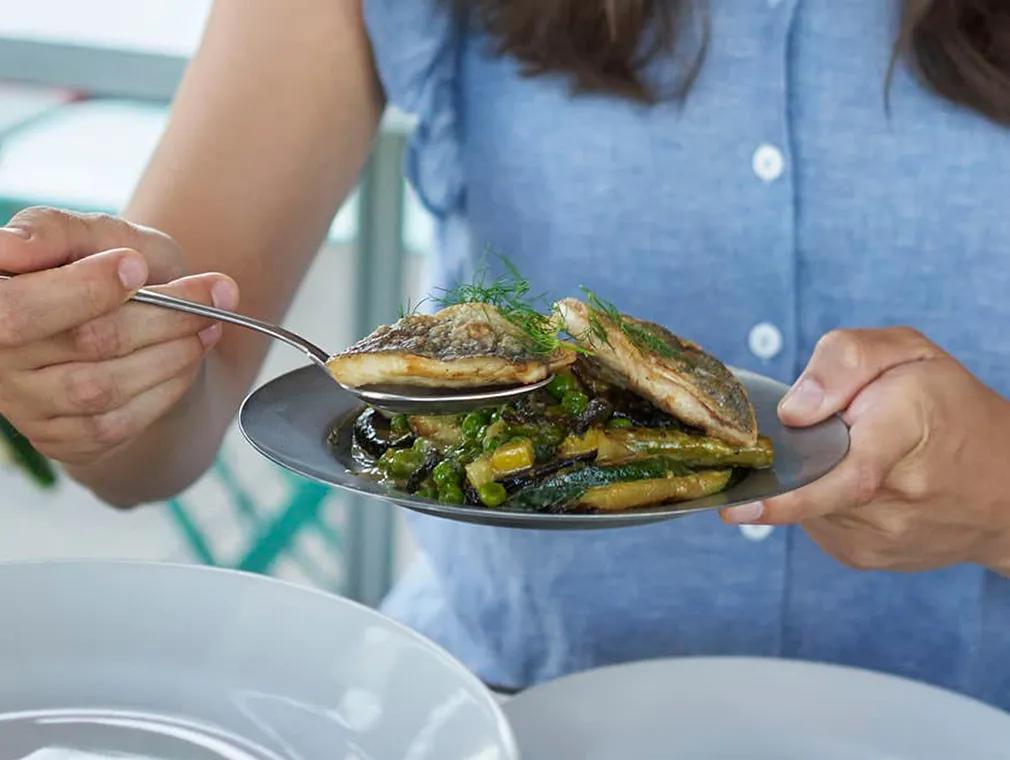 Gegrilde doradefilet met groene geroosterde groenten