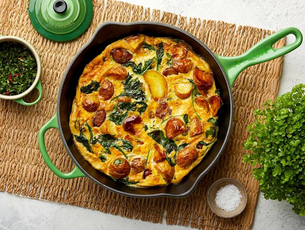 Milde gekonfijte knoflookfrittata met gremolata